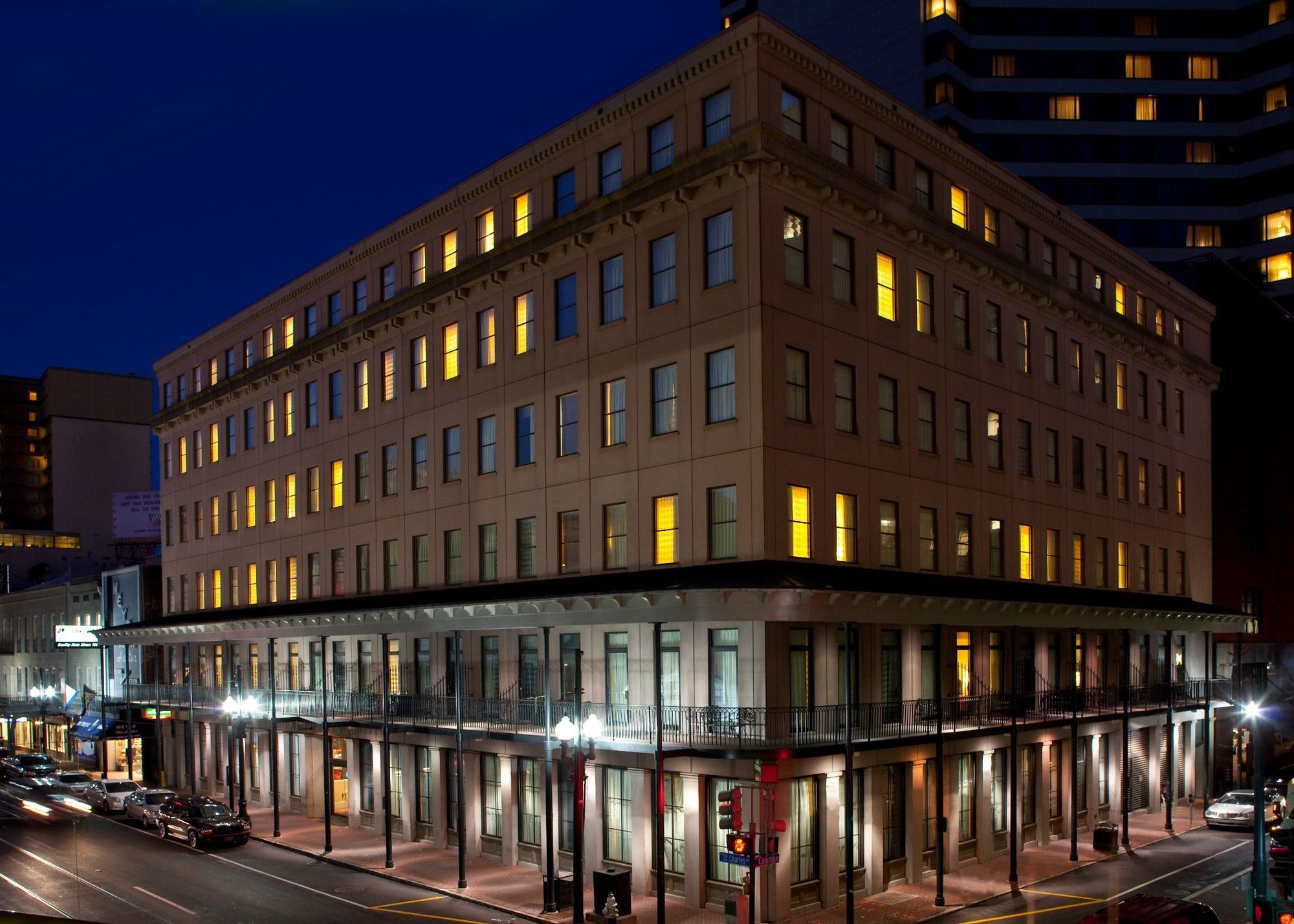 Отель Courtyard By Marriott New Orleans Downtown Near The French Quarter Экстерьер фото